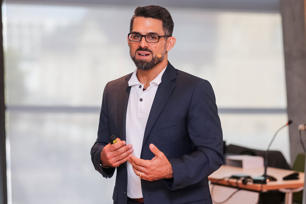 Eric Brabänder stehend